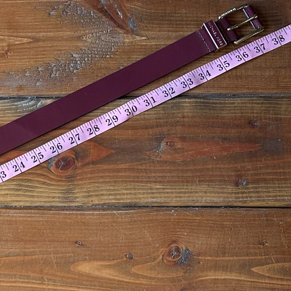 Michael Kors Leather Belt - Picture 6 of 8